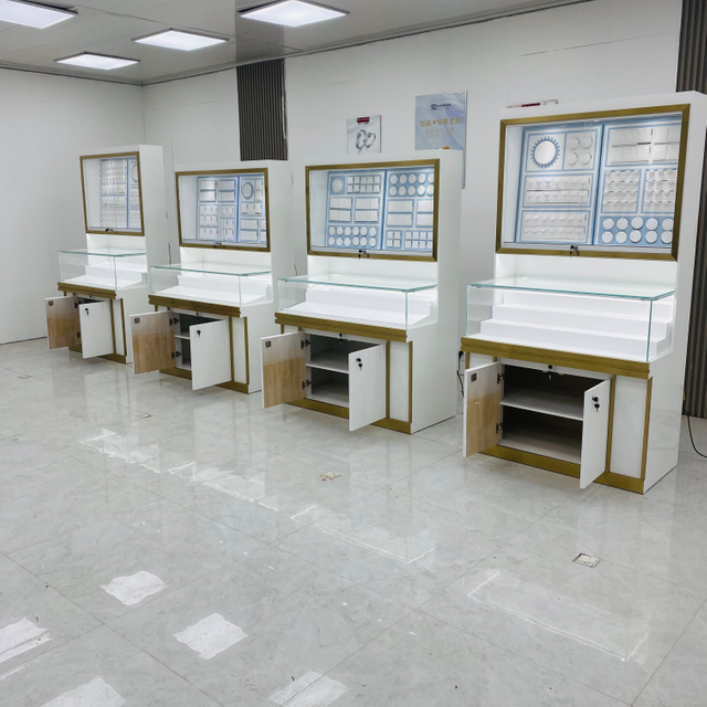 Gabinete de jóias elegantes de jóias