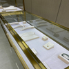 Gabinete de exibição de jóias de conjunto de ouro de titânio