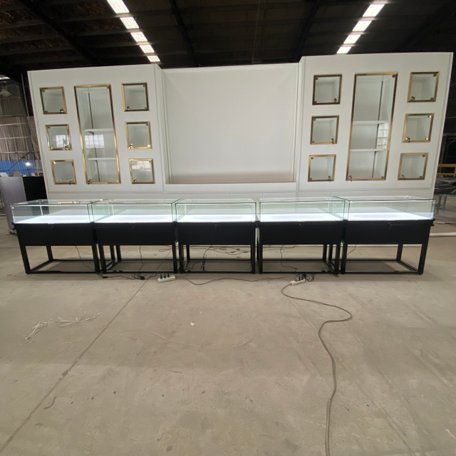 Armário de exibição de jóias pretas